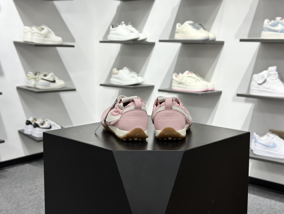 220 Jacquemus x Nike Jacumoon 耐克 柔软舒适防滑耐磨 低帮休闲板鞋 欧美走秀款英伦复古