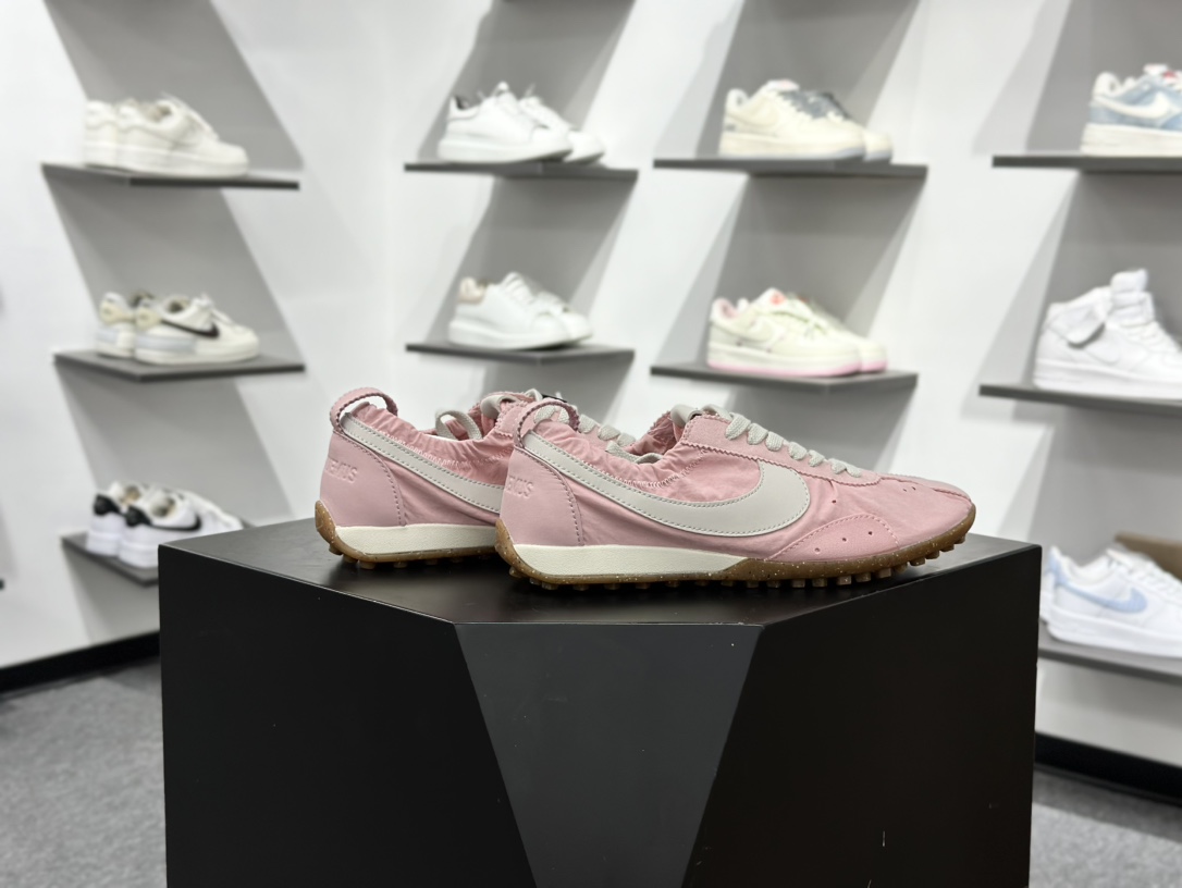 220 Jacquemus x Nike Jacumoon 耐克 柔软舒适防滑耐磨 低帮休闲板鞋 欧美走秀款英伦复古