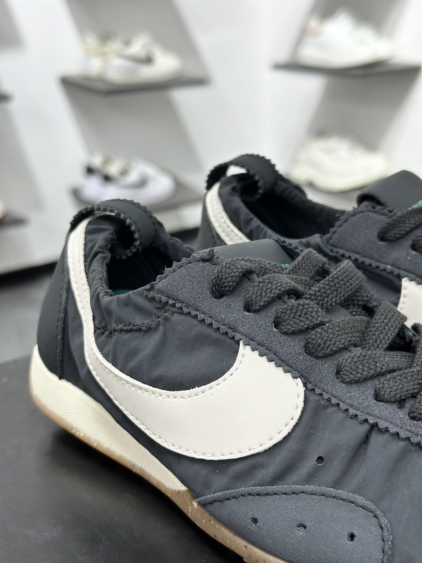 220 Jacquemus x Nike Jacumoon 耐克 柔软舒适防滑耐磨 低帮休闲板鞋 HV8547-001