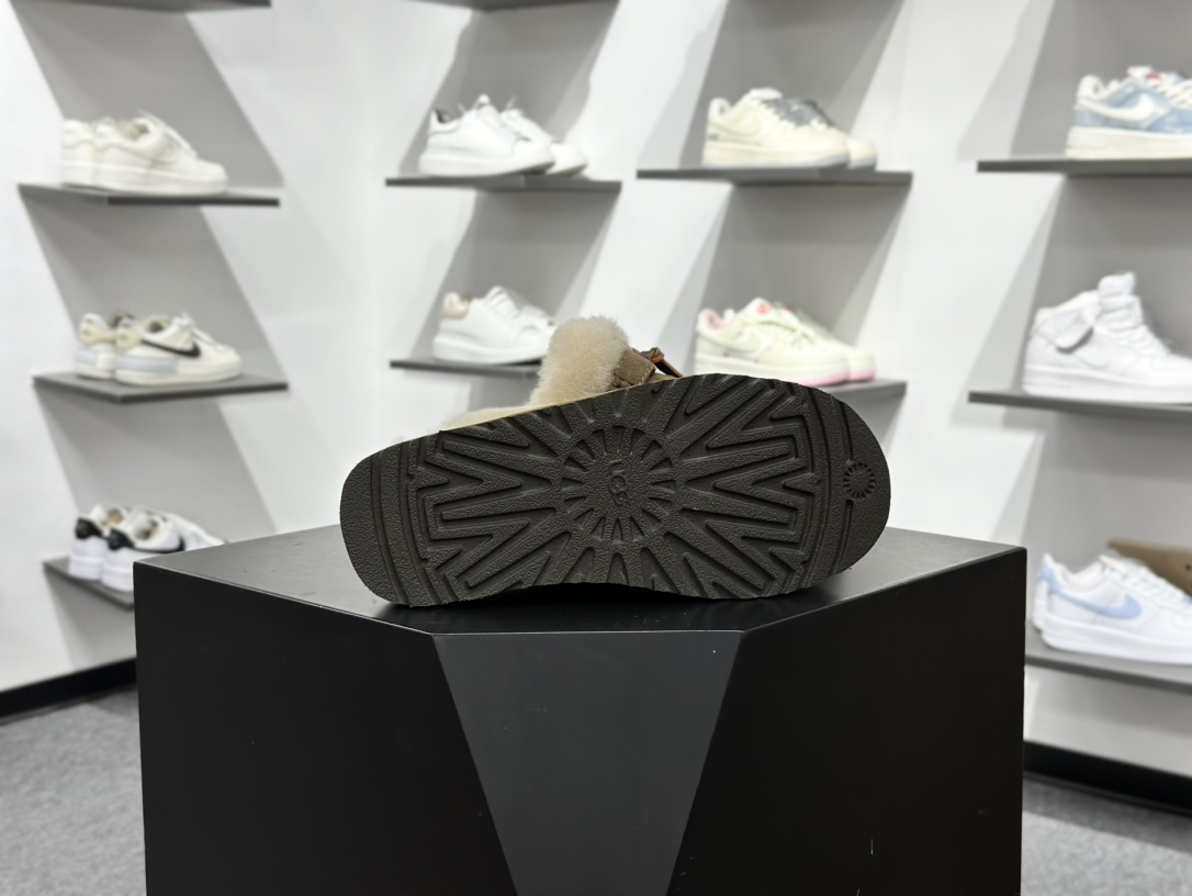 290 X1 全网热卖款最齐 UGG 100个配色 市面顶级版本 UGG 阿尔派半拖-Chinese UA Cheap High Quatity Brand Clothes Bags handbags Sneakers wholesale wholesaler seller from China Factory suppliers Fashion Clothing Shoes best Quality Beautiful Price 290 X1 全网热卖款最齐 UGG 100个配色 市面顶级版本 UGG 阿尔派半拖