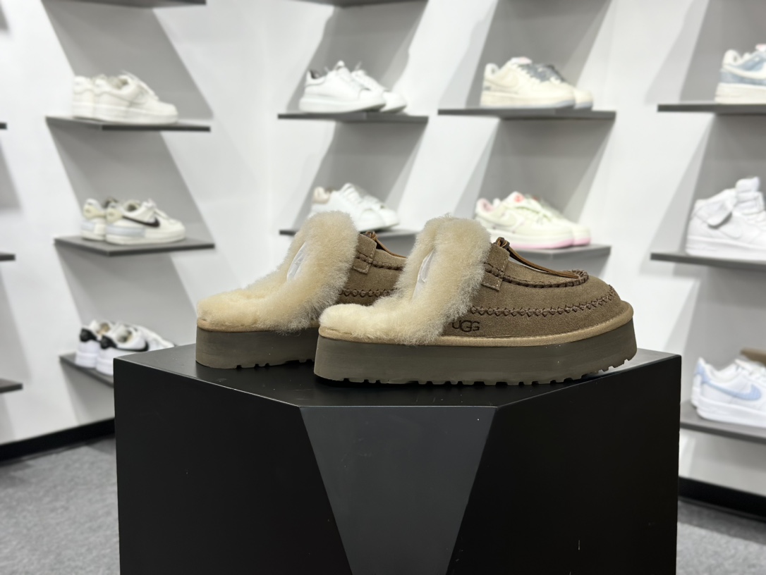 290 X1 全网热卖款最齐 UGG 100个配色 市面顶级版本 UGG 阿尔派半拖-Chinese UA Cheap High Quatity Brand Clothes Bags handbags Sneakers wholesale wholesaler seller from China Factory suppliers Fashion Clothing Shoes best Quality Beautiful Price 290 X1 全网热卖款最齐 UGG 100个配色 市面顶级版本 UGG 阿尔派半拖