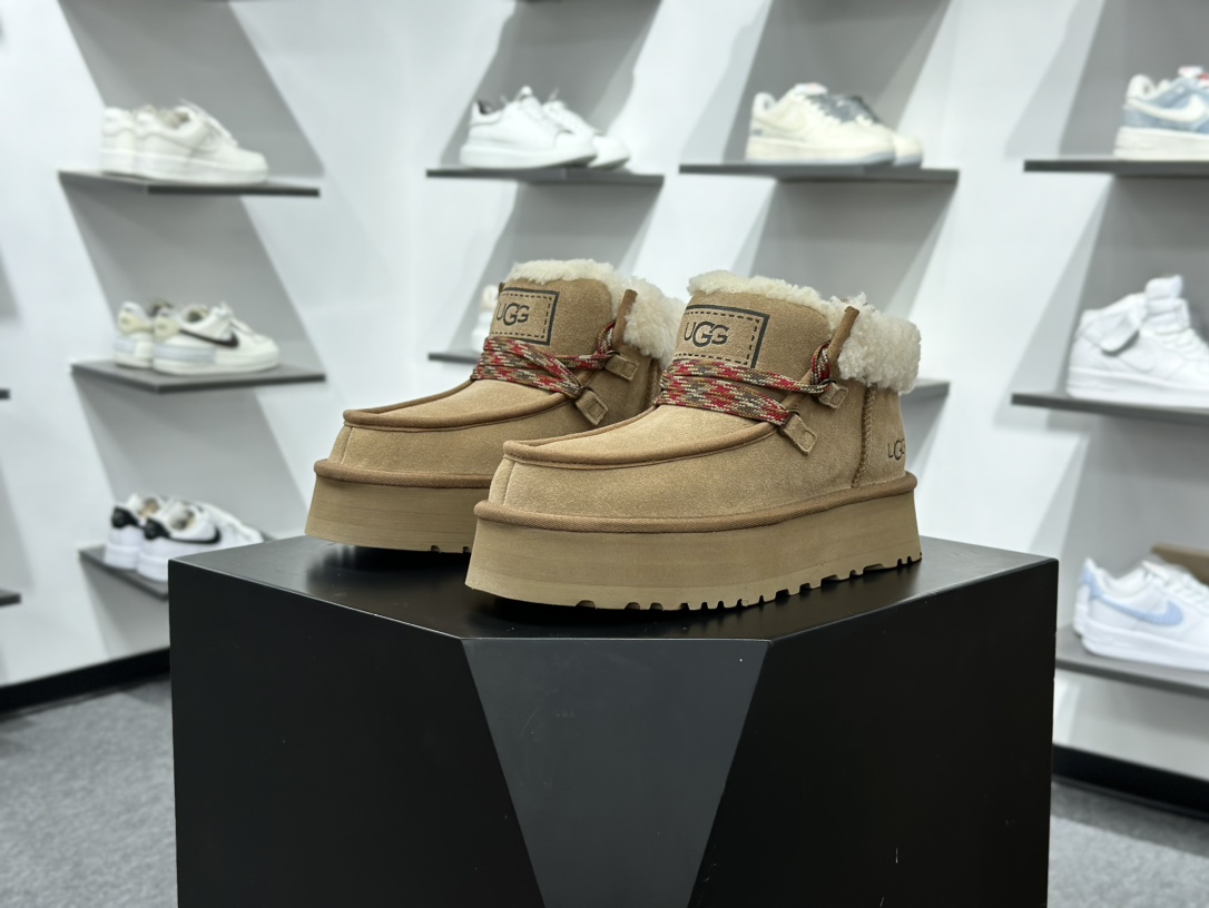 330 X1 全网最齐 ugg 100个配色 市面顶级版本 UGG 芙卡拉 3cm厚底 雪地靴女款-Chinese UA Cheap High Quatity Brand Clothes Bags handbags Sneakers wholesale wholesaler seller from China Factory suppliers Fashion Clothing Shoes best Quality Beautiful Price 330 X1 全网最齐 ugg 100个配色 市面顶级版本 UGG 芙卡拉 3cm厚底 雪地靴女款