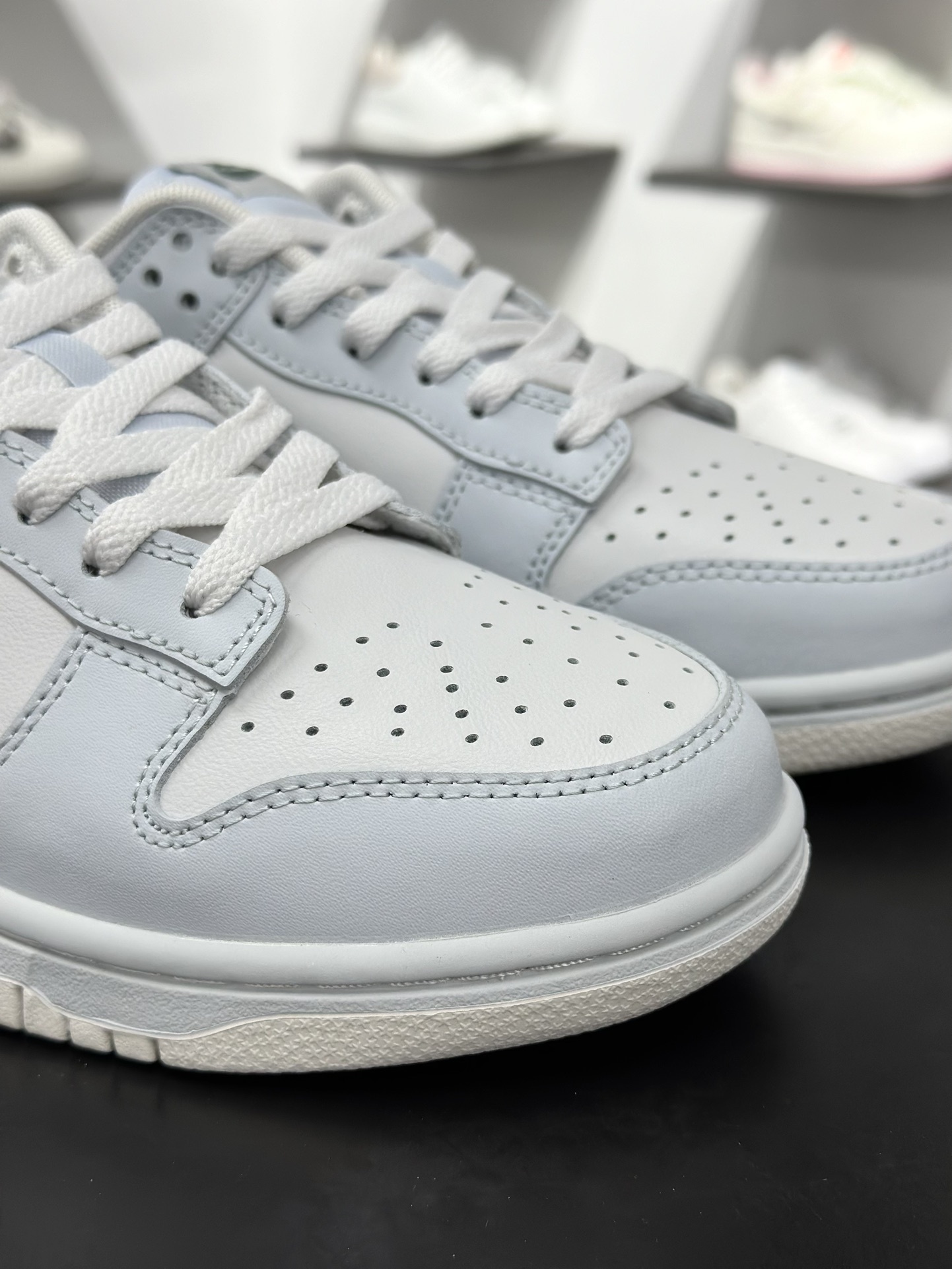 200 Nike SB Dunk Low IM3371-030