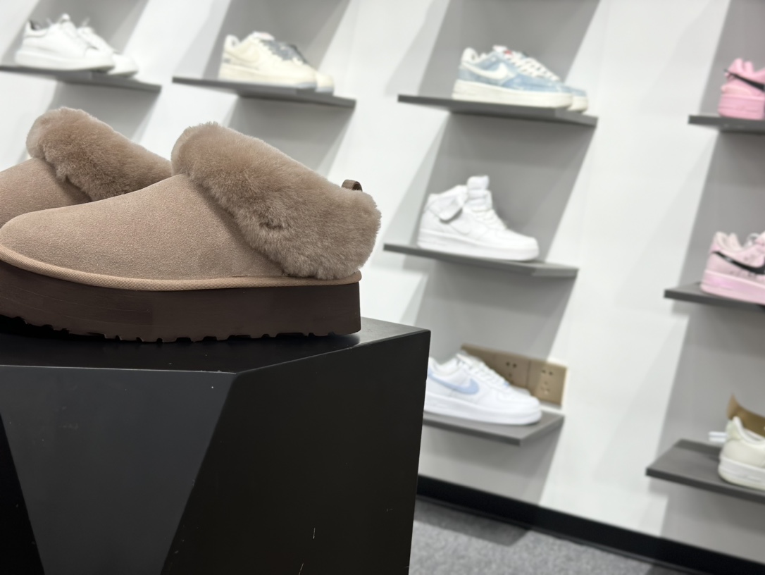 260 UGG Classic 女士雪地靴 1171393 十年品牌制鞋