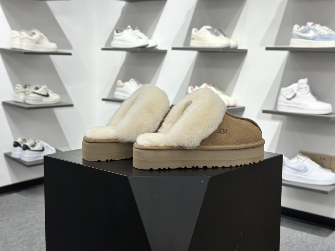 220 UGG 星拖厚底 栗色 秋冬羊皮毛一体雪地靴 1122550 全鞋-Chinese UA Cheap High Quatity Brand Clothes Bags handbags Sneakers wholesale wholesaler seller from China Factory suppliers Fashion Clothing Shoes best Quality Beautiful Price 220 UGG 星拖厚底 栗色 秋冬羊皮毛一体雪地靴 1122550 全鞋