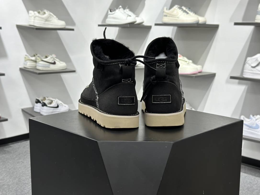 300 UGG Tasman 冬季男士雪地鞋 1144017