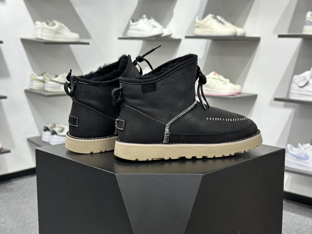 300 UGG Tasman 冬季男士雪地鞋 1144017