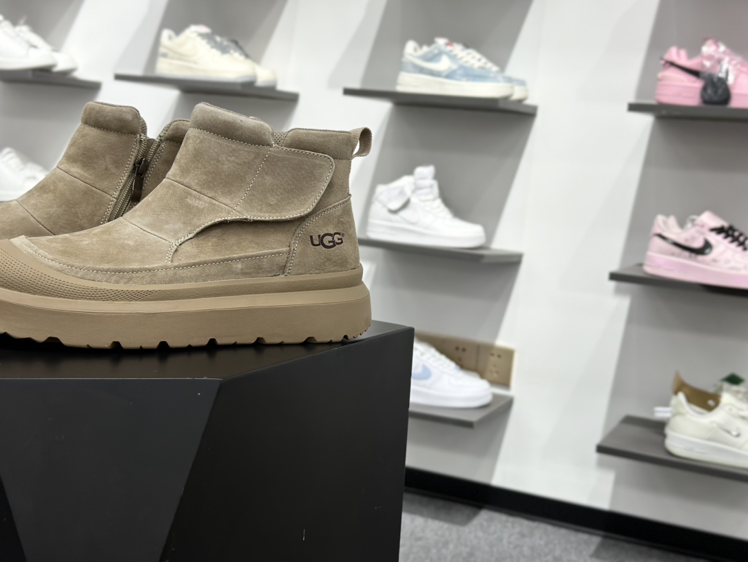 美国轻奢品牌 UGG M Tasman Weather Hybrid 塔斯曼混合系列中帮厚底轻量休闲马丁靴 U9807