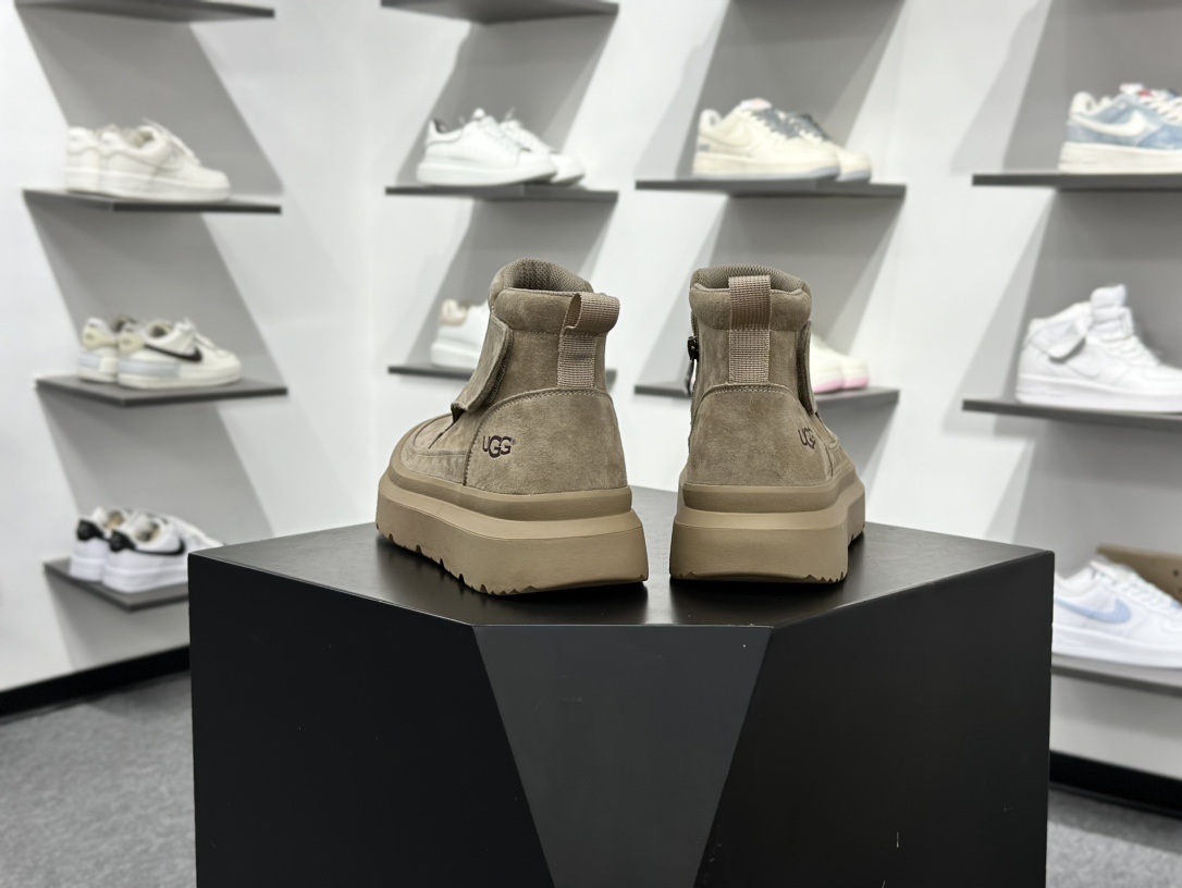 美国轻奢品牌 UGG M Tasman Weather Hybrid 塔斯曼混合系列中帮厚底轻量休闲马丁靴 U9807