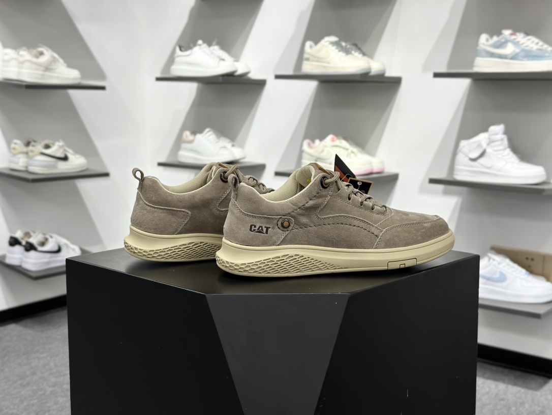 CAT/卡特 硬汉推土机品牌 休闲时尚低帮潮流韩版休闲男鞋系列 P717911