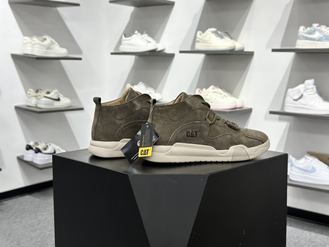 CAT/卡特 硬汉推土机品牌 经典百搭户外中帮休闲马丁靴 P727913