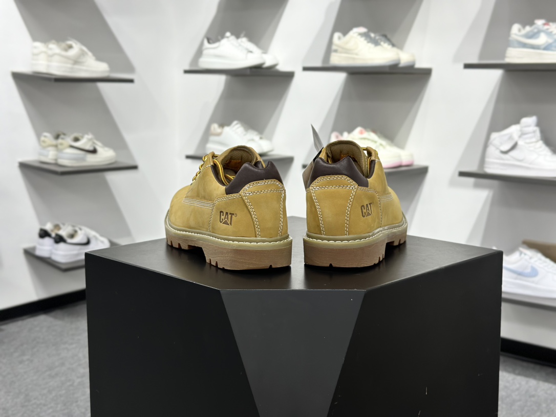 CAT/卡特 硬汉推土机品牌 秋冬新款 户外低帮舒适休闲工装鞋 CRAlL SPORT LOW 选用经典磨砂头层牛皮鞋面 P110439