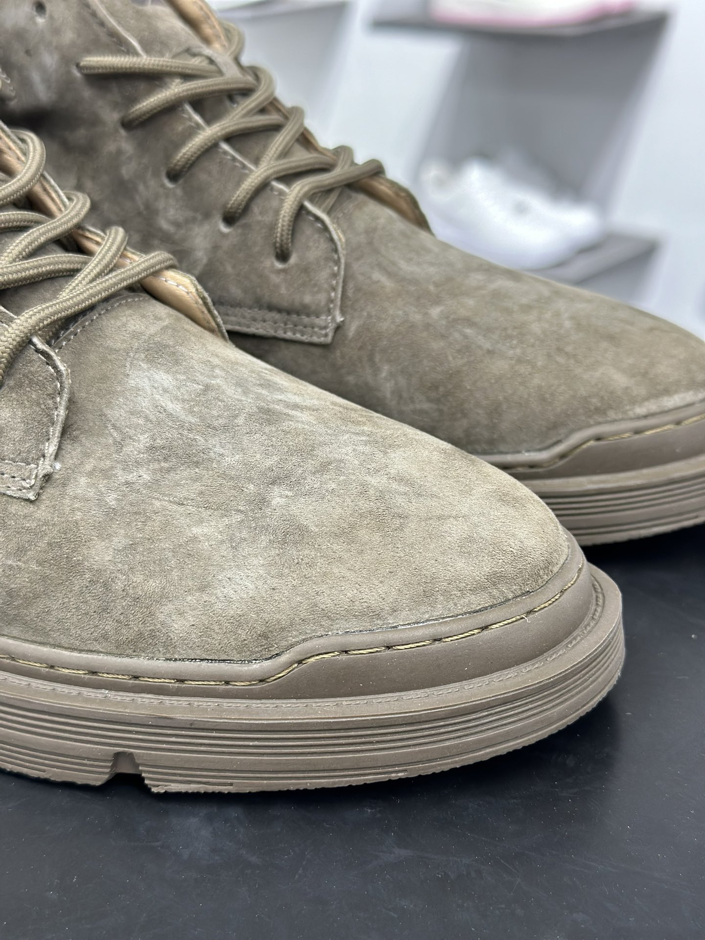 CAT/卡特 硬汉推土机品牌 秋冬经典款 户外百搭中帮休闲马丁靴 P7279147