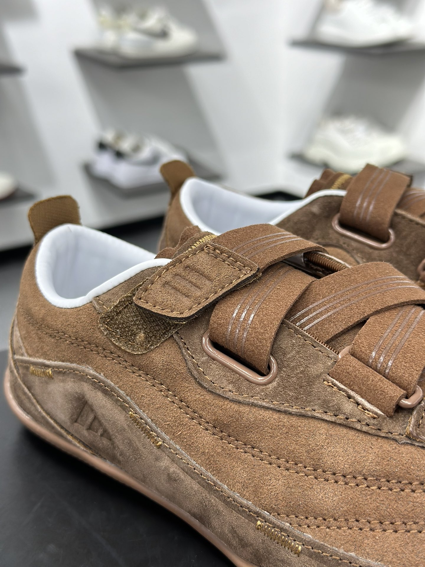 阿迪达斯Adidas Fos Urban Reverie Low 城市幻想系列低帮机能芭蕾舞风魔术贴薄底休闲运动舒适训练鞋