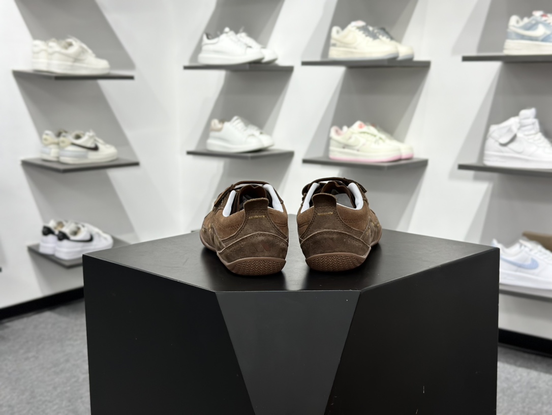 阿迪达斯Adidas Fos Urban Reverie Low 城市幻想系列低帮机能芭蕾舞风魔术贴薄底休闲运动舒适训练鞋