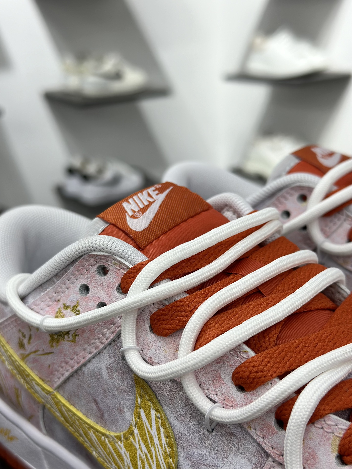 NIKE DUNK SB LOW 全新配色 解构系列 FQ6965-700