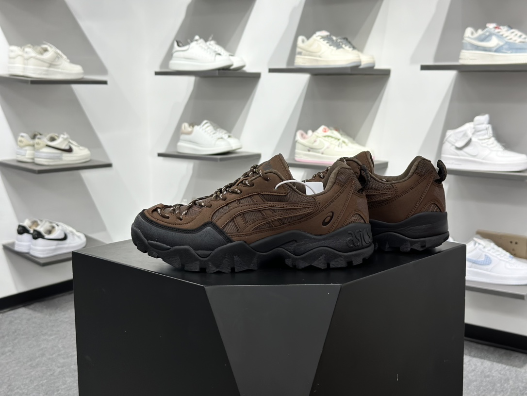 Asics Gel-Pickax 亚瑟士 登山徒步 户外运动平衡减震 抗冲击支撑 防滑耐磨平衡轻便 户外功能鞋 1203A983-200