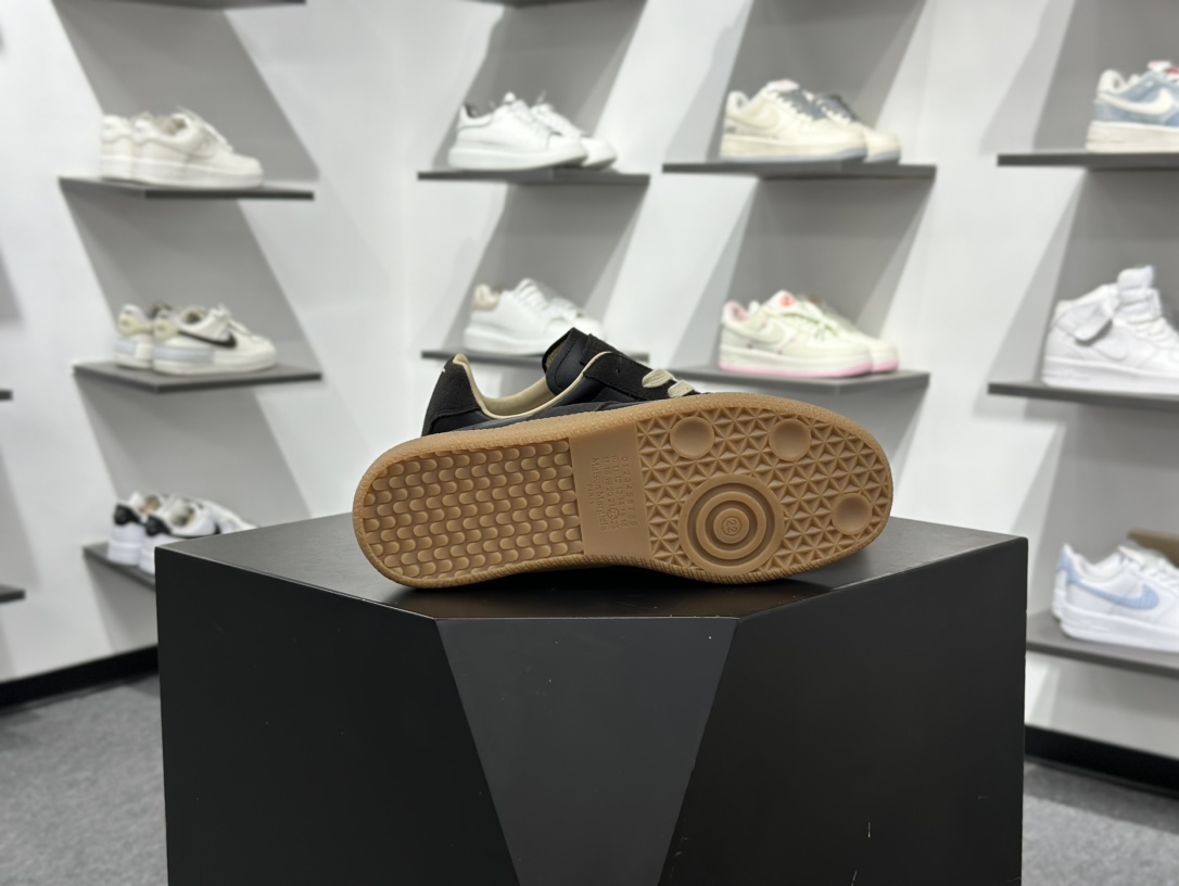 顶级-Chinese UA Cheap High Quatity Brand Clothes Bags handbags Sneakers wholesale wholesaler seller from China Factory suppliers Fashion Clothing Shoes best Quality Beautiful Price 顶级