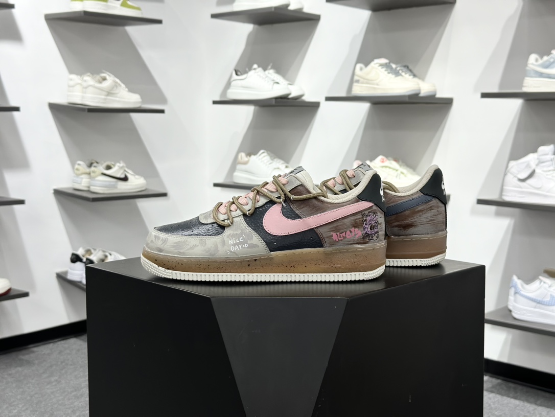 Nike Air Force 1 Low 手绘涂鸦 CW1888-680