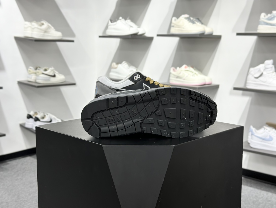 Nike Air 1 x .SWOOSH ”Big Head Mobe” 黑灰色 复古休闲跑步鞋 IB9898-001