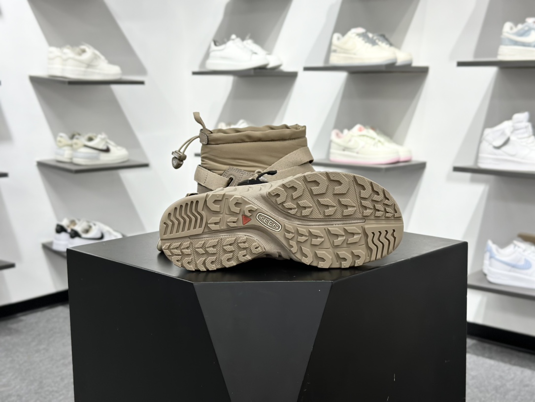 220 KEEN KEEN HOOD NXIS PULL ON WP 舒适耐磨防滑短靴 1027980