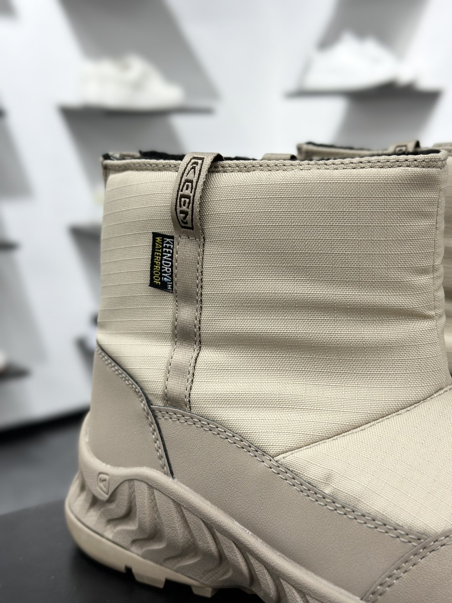 220 KEEN KEEN HOOD NXIS PULL ON WP 舒适耐磨防滑短靴 1029512