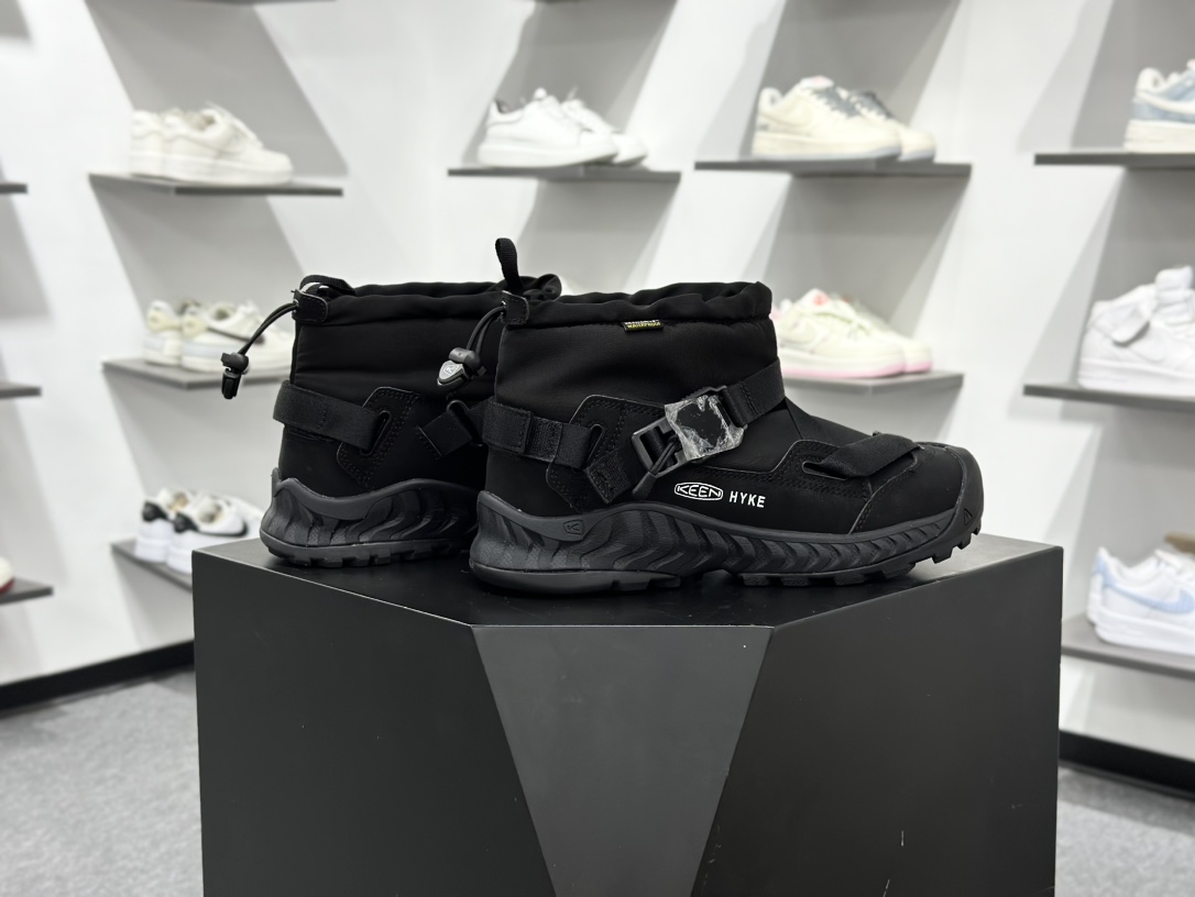 KEEN KEEN HOOD NXIS PULL ON WP 舒适耐磨防滑短靴 1027977