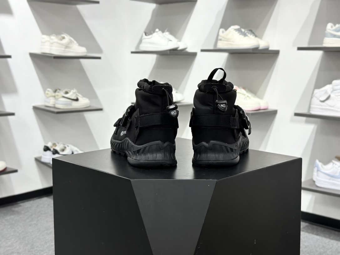 KEEN KEEN HOOD NXIS PULL ON WP 舒适耐磨防滑短靴 1027977