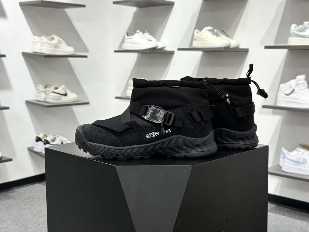 KEEN KEEN HOOD NXIS PULL ON WP 舒适耐磨防滑短靴 1027977