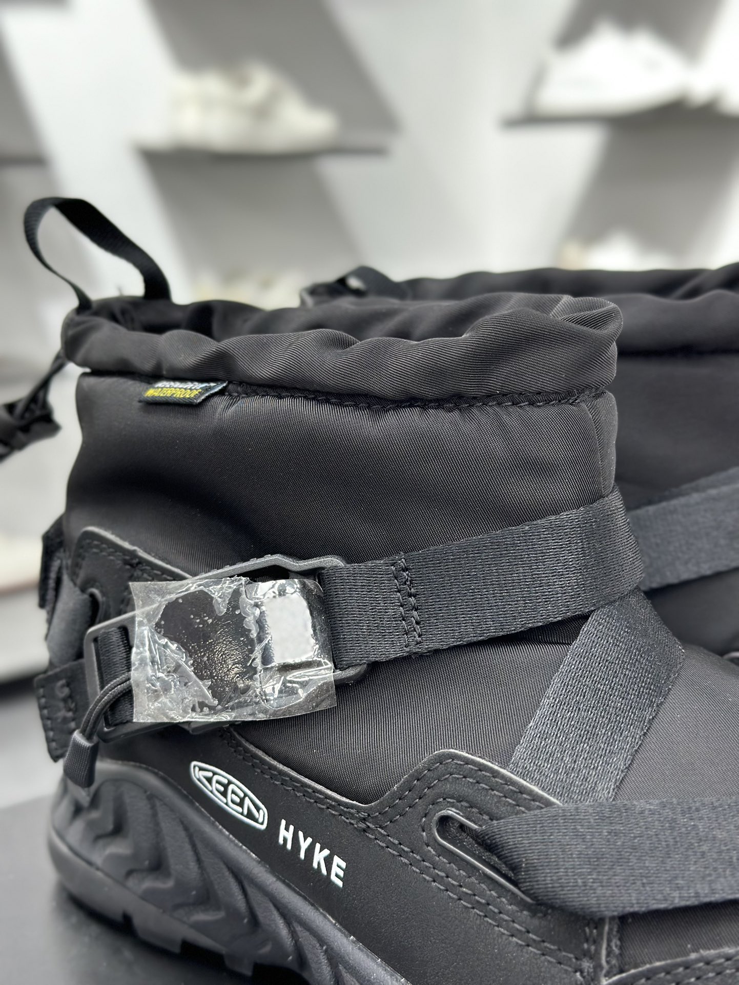 KEEN KEEN HOOD NXIS PULL ON WP 舒适耐磨防滑短靴 1027977