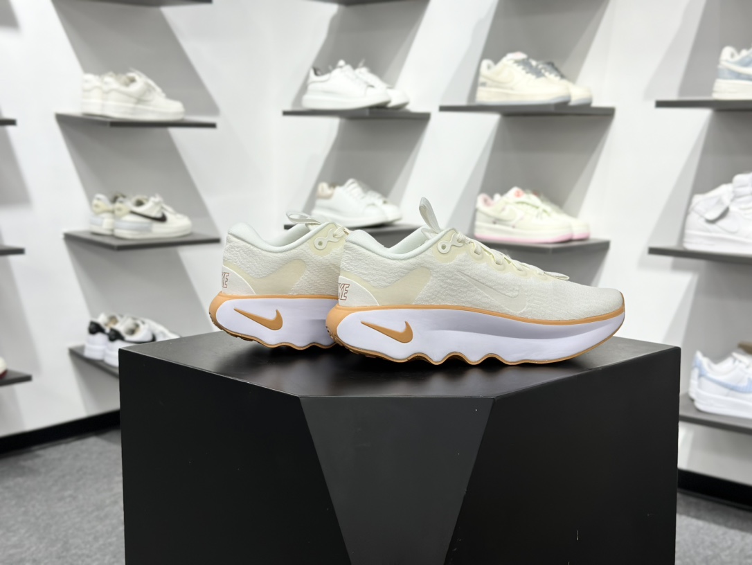 Nike Motiva Pale Ivory Amber Brown 耐克 莫提瓦系列 低帮轻量减震 休闲运动慢跑鞋 DV1238-107