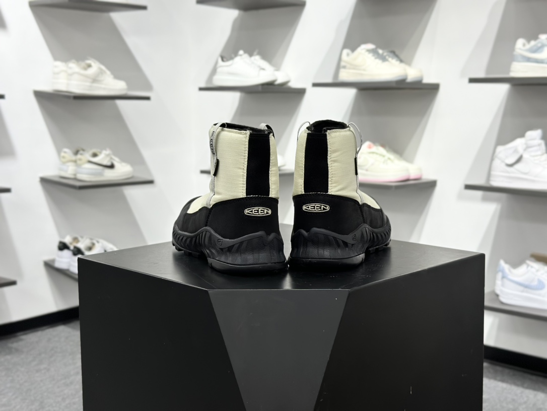 KEEN KEEN HOOD NXIS PULL ON WP 舒适耐磨防滑短靴 1028100