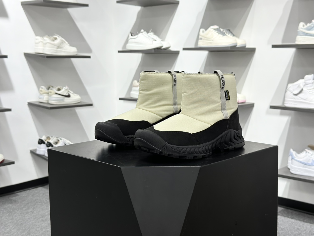 KEEN KEEN HOOD NXIS PULL ON WP 舒适耐磨防滑短靴 1028100