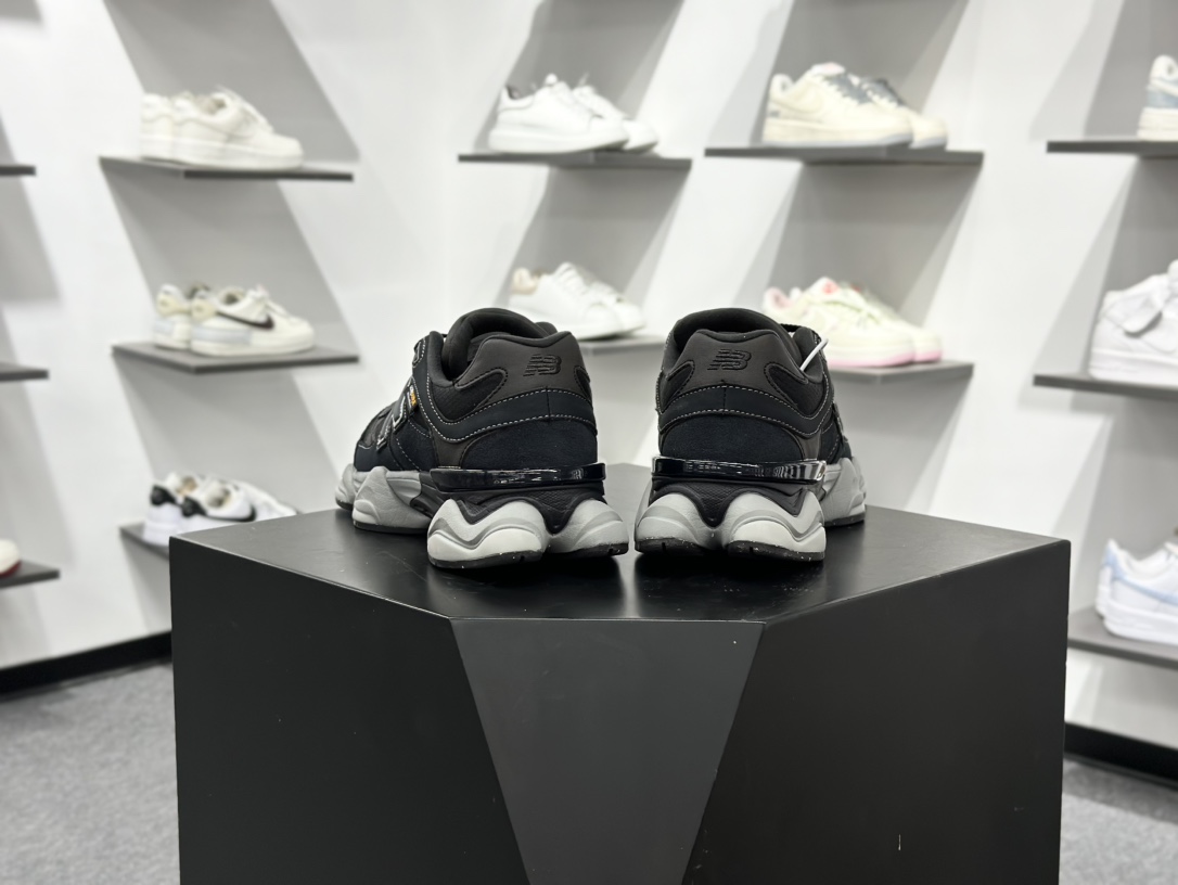 240 New Balance NB9060 联名款 复古休闲运动慢跑鞋 灰色 U9060ORA