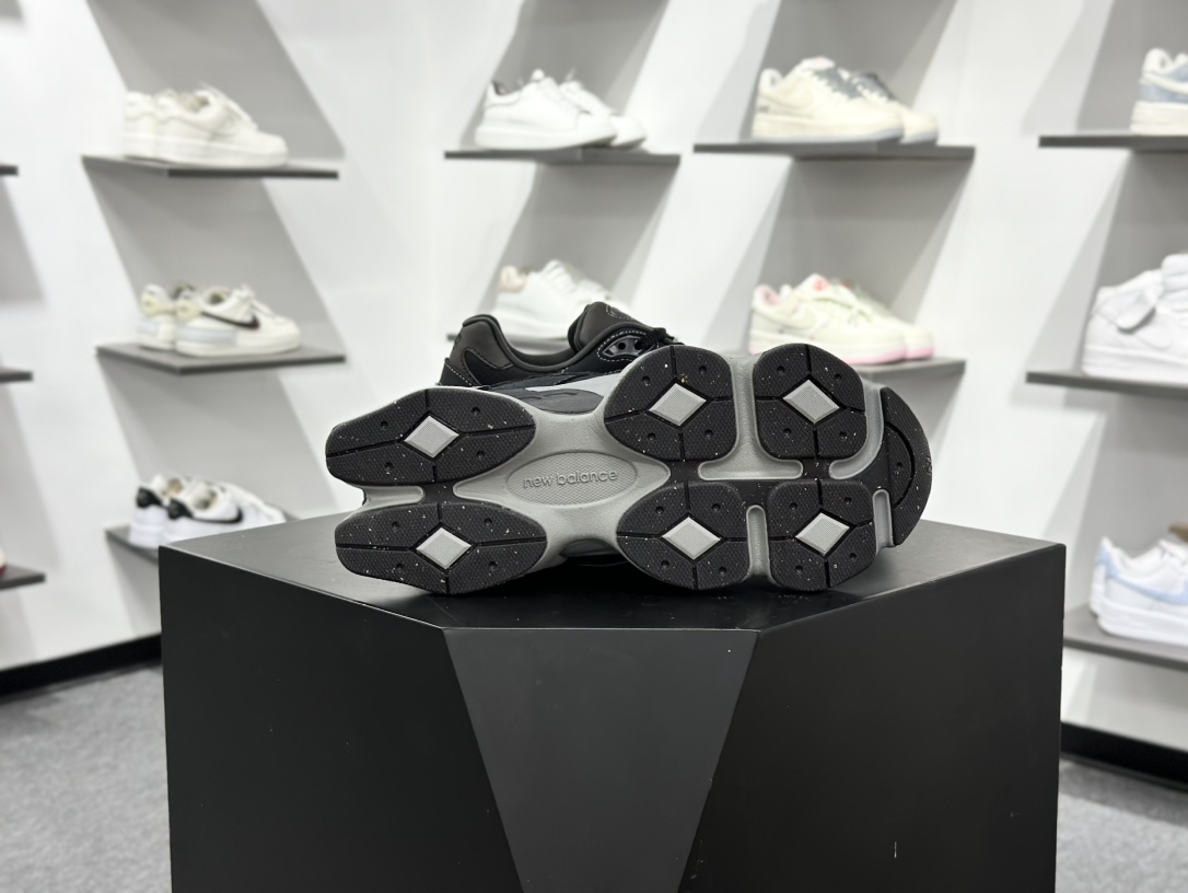240 New Balance NB9060 联名款 复古休闲运动慢跑鞋 灰色 U9060ORA