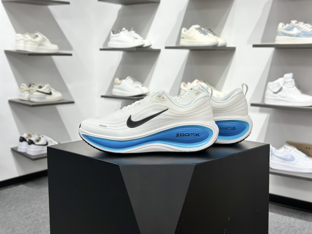 Nike Air Zoom Vomero Plus HV8150-103