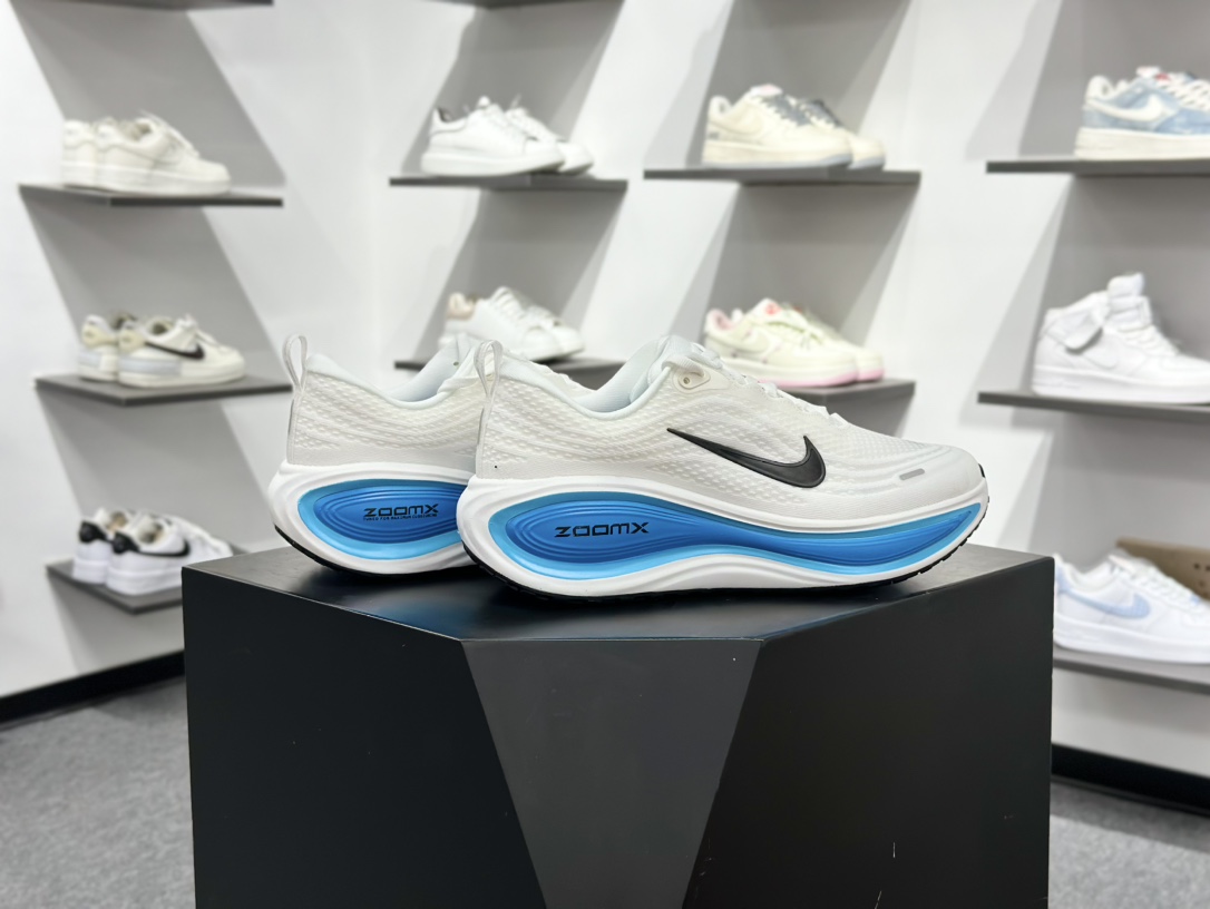 Nike Air Zoom Vomero Plus HV8150-103