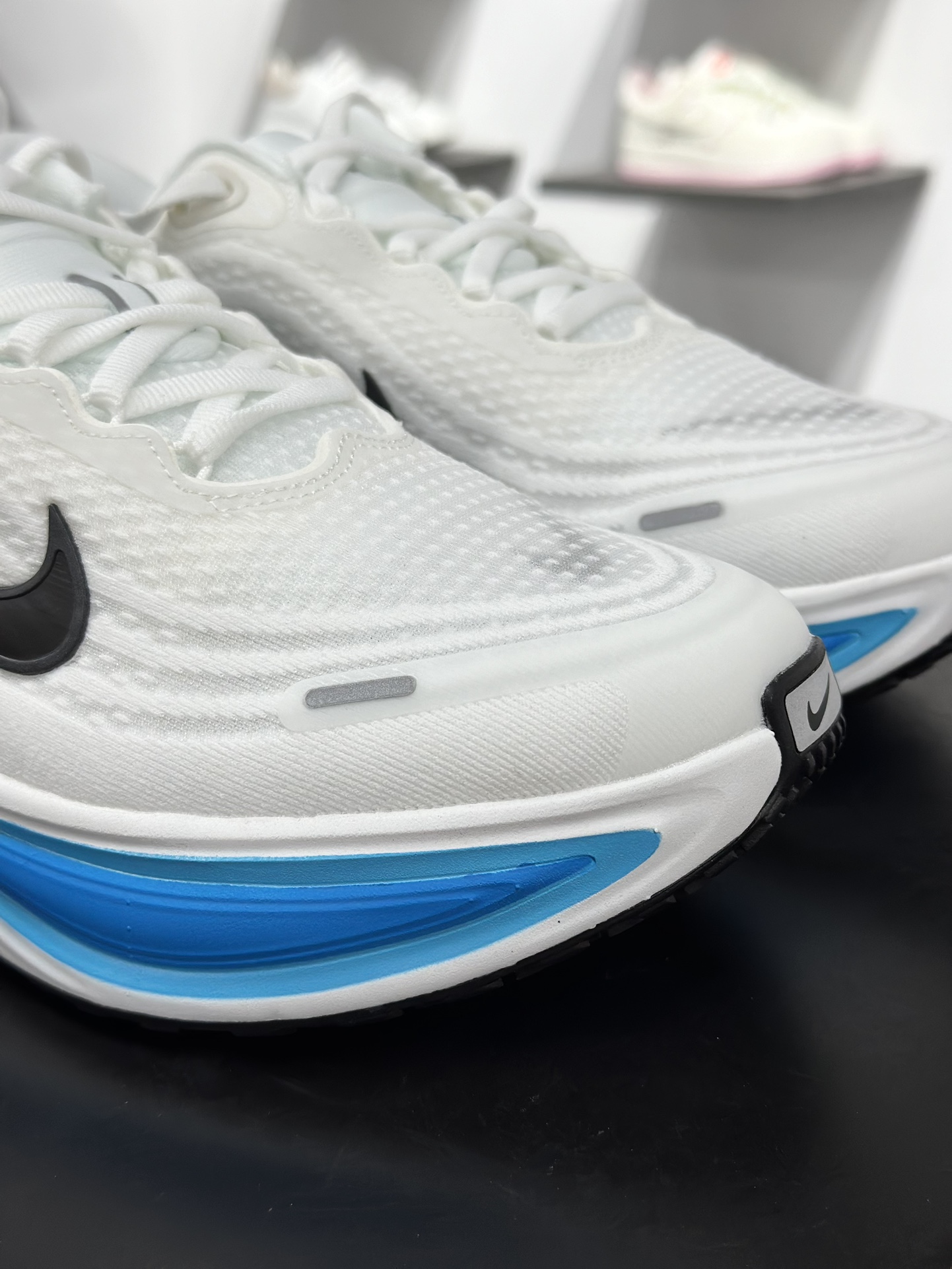 Nike Air Zoom Vomero Plus HV8150-103