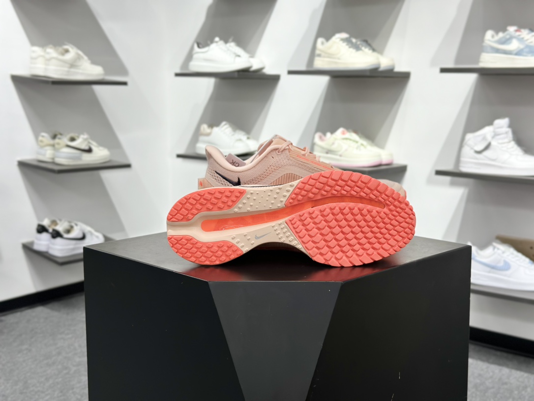 220 Nike Air Zoom Vomero Plus II6308-600