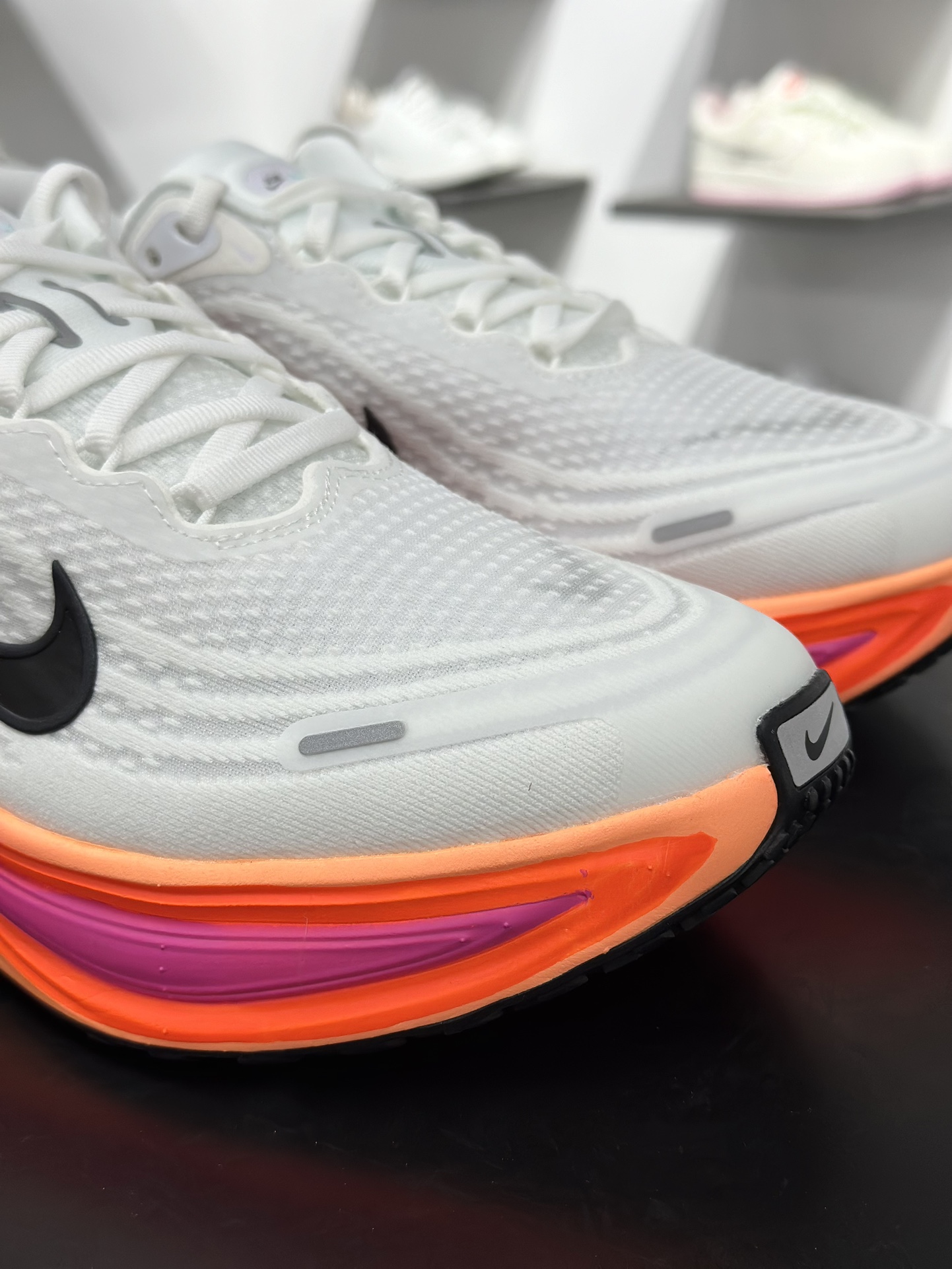 Nike Air Zoom Vomero Plus HV8154-104