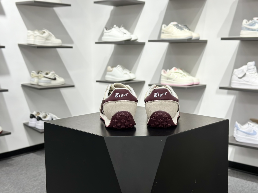 180 鬼冢虎Onitsuka Tiger California 78系列 FS11超舒适缓震复合底 1183C207-101