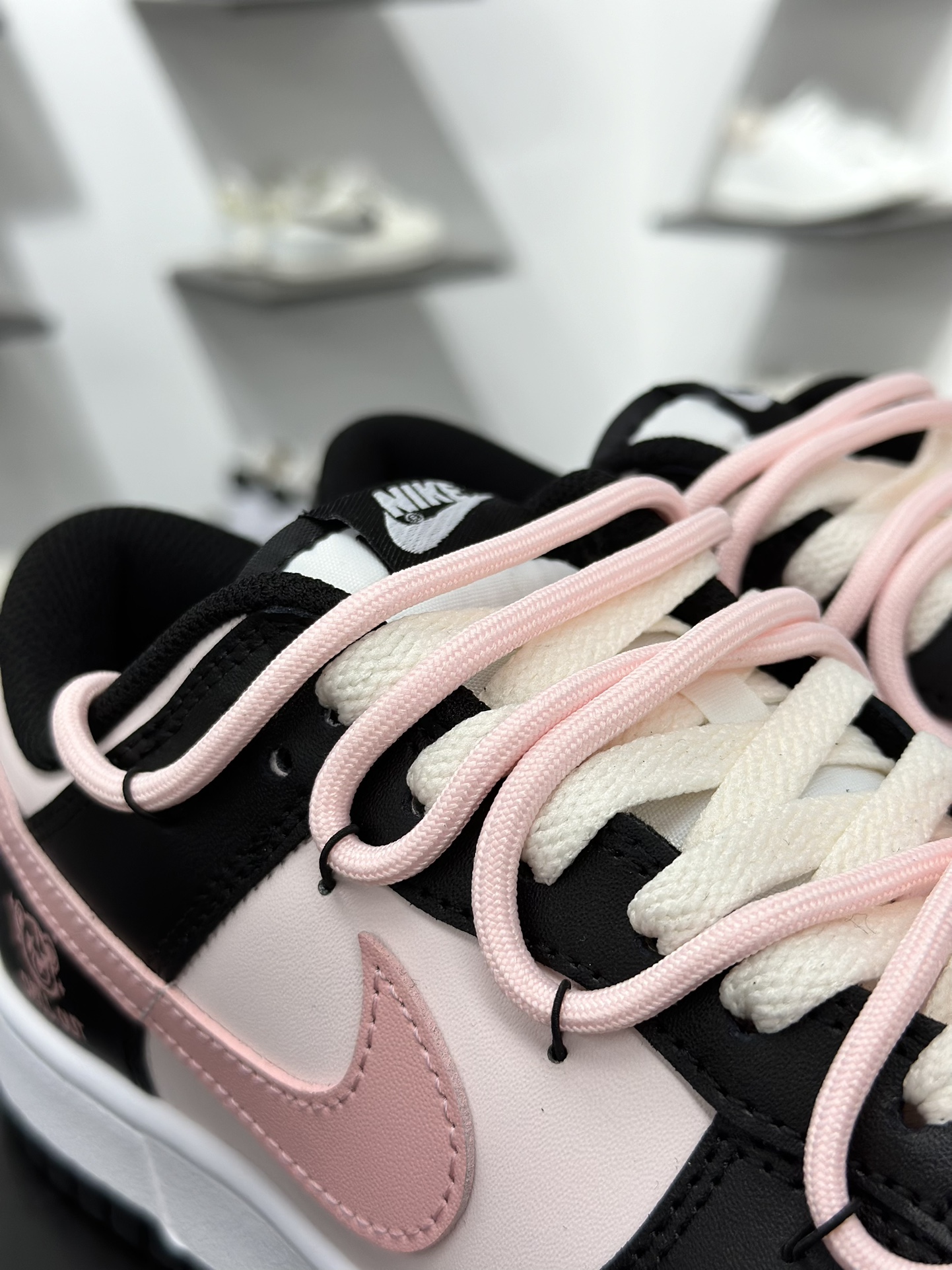 240 Nike SB Dunk Low 解构绑带 DD1503-101