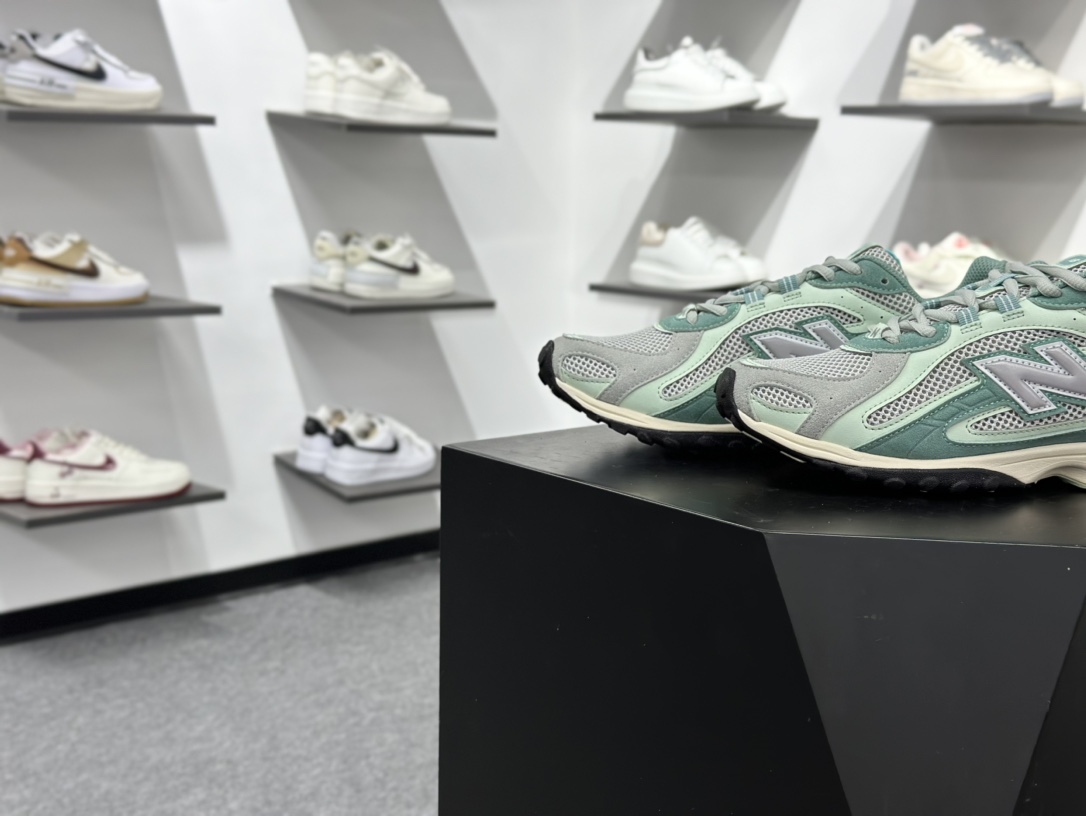 200 New Balance 204L 薄底鞋 薄底皮质鞋带德训miu系 减震耐磨包裹性支撑轻便 低帮 生活休闲鞋 U204LKTA