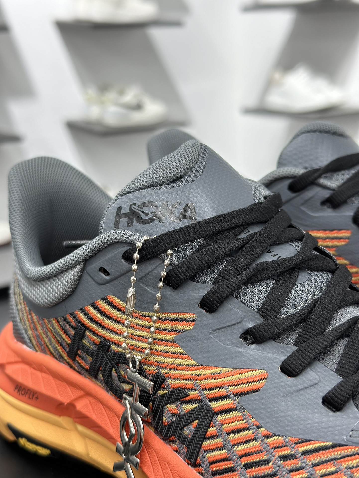 200 HOKA ONE ONE Mafate Speed 2 低帮专业越野跑步鞋 1129930/CKBC