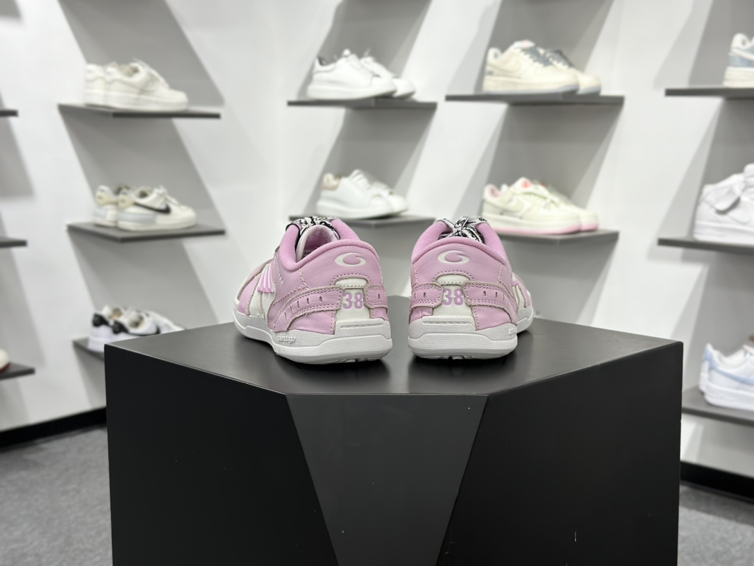 400 巴黎世家Balenciaga Hamptons Worn-Out Low Sneakers 汉普顿斯系列低帮复古DUnk风休闲运动鞋