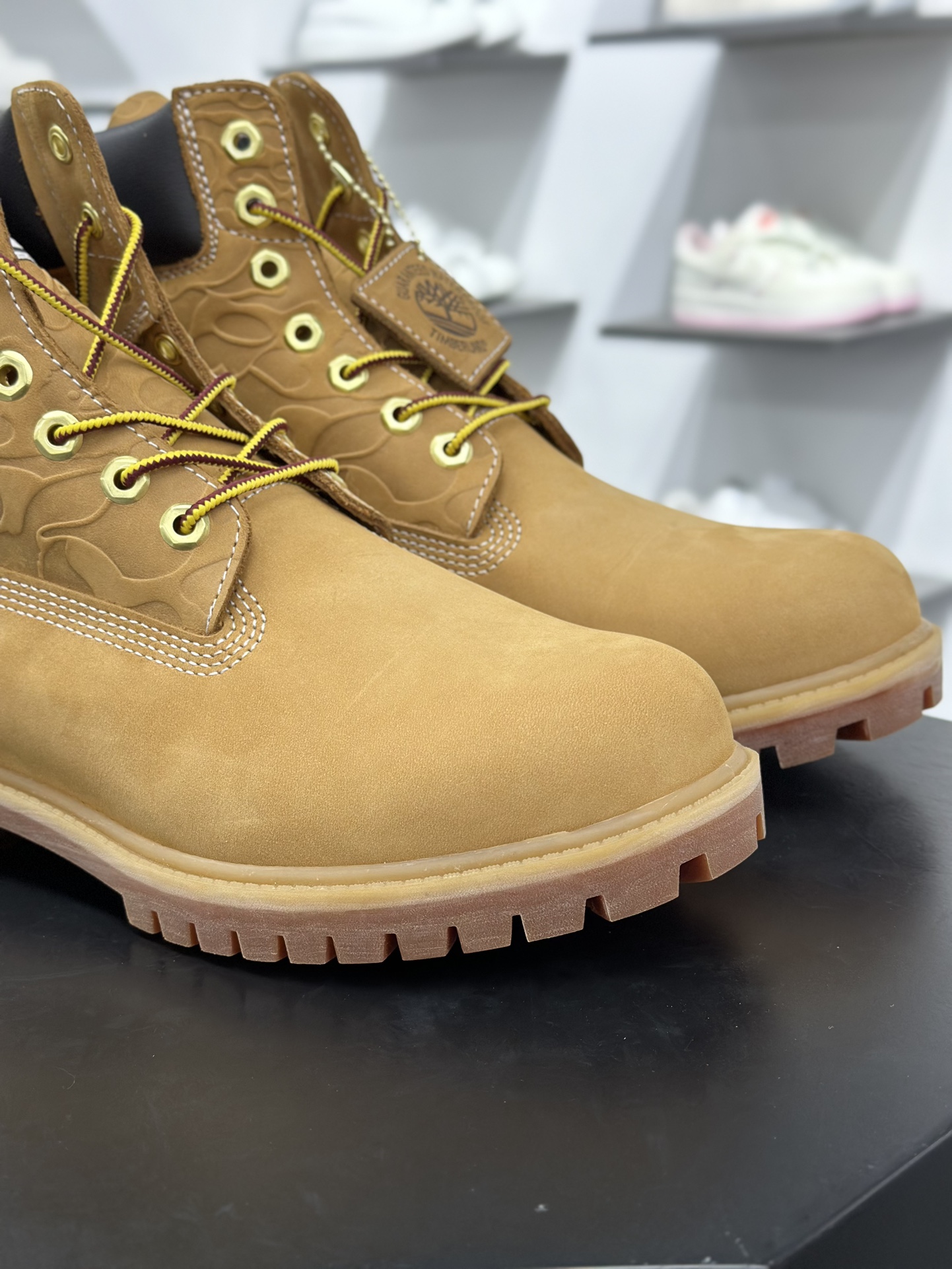 380 Timberland x Bape x Undefeated 添柏岚/天伯伦 猿人头 TB0A1R7Y231