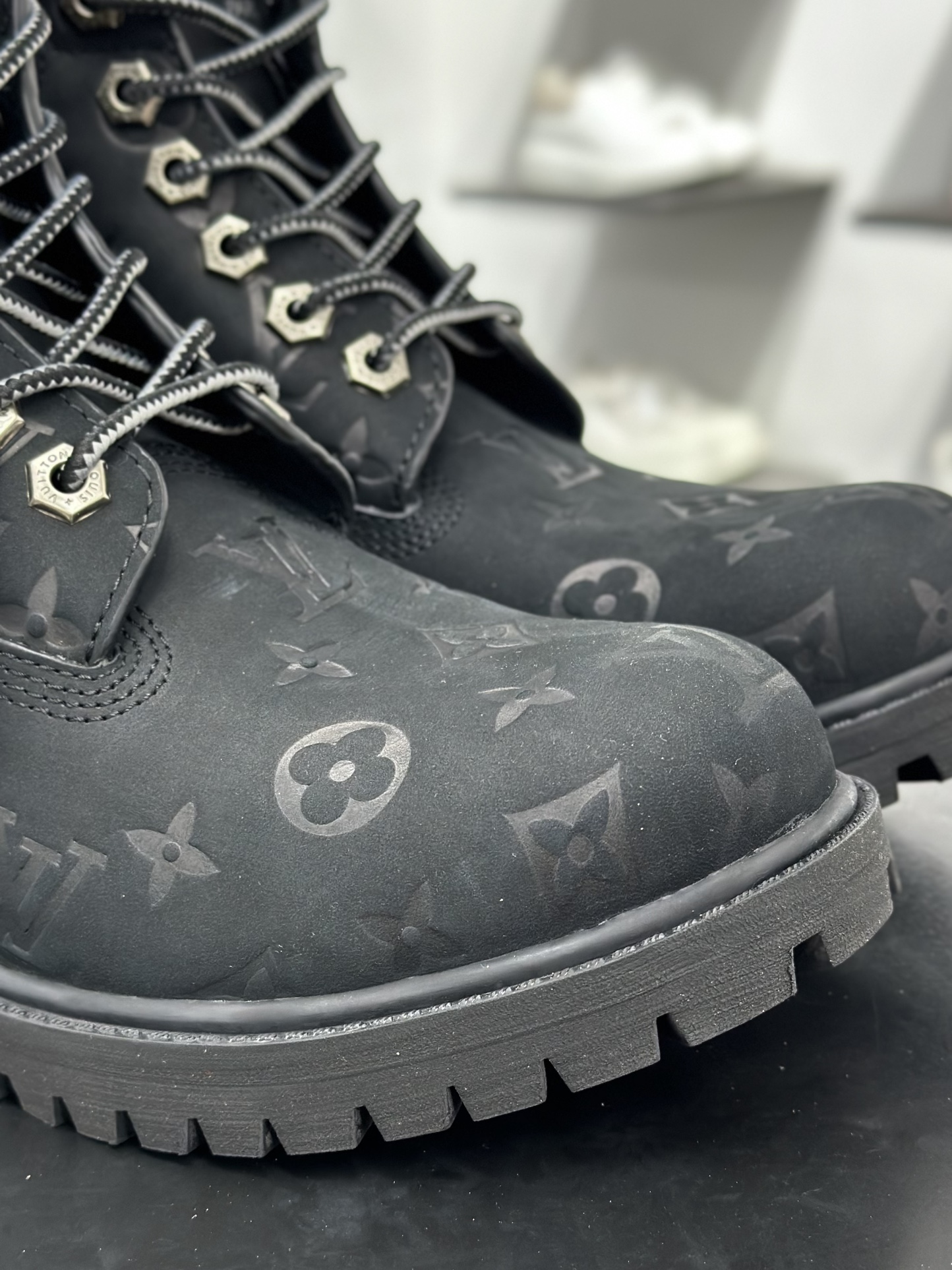 460 Timberland x LOUIS VUITTON 牛皮革 6英寸满印老花 圆头系带 压纹防水绒面