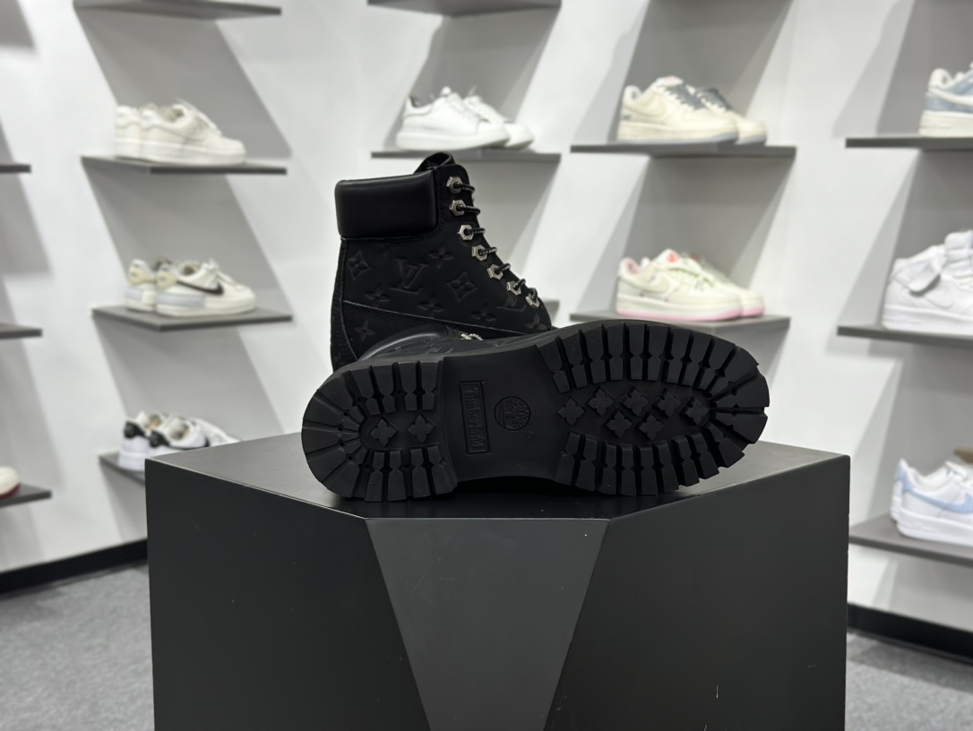 460 Timberland x LOUIS VUITTON 牛皮革 6英寸满印老花 圆头系带 压纹防水绒面