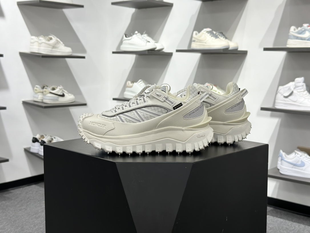 450 Moncler 蒙口 Trailgrip GTX 厚底系带耐磨低帮运动休闲鞋