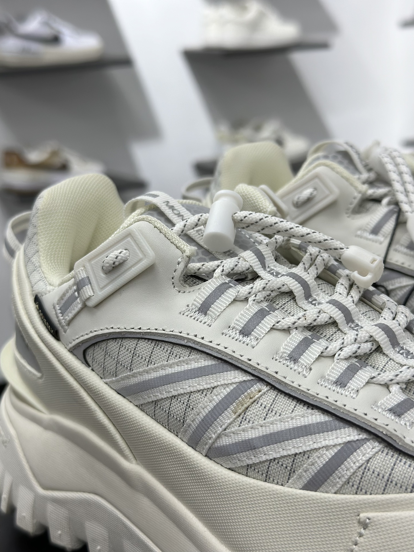 450 Moncler 蒙口 Trailgrip GTX 厚底系带耐磨低帮运动休闲鞋